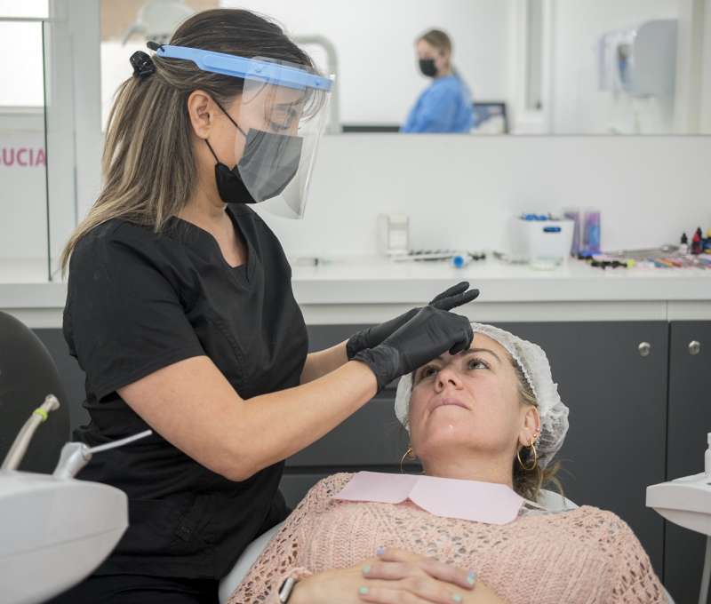 Atención odontológica en Clínica Like, Viña del Mar